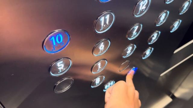 BUSY KONE 7000 (mod United) Traction Elevators @ Ibis Hotel, Sydney, Australia смотреть онлайн