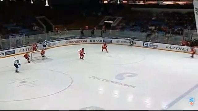 Гол Дерлюка с передачи Майорова смотреть онлайн