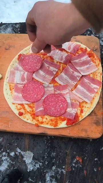 ПИЦЦА В ЛЕСУ "ПЯТИМИНУТКА" - СЫТНЫЙ ЗАВТРАК ОТ ЕГЕРЯ | Суровая кухня от Лесных смотреть онлайн