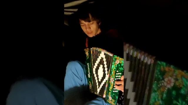 Вывалилось из семейных сундучков где хранится лето