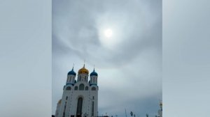 Солнечное гало зависло над Южно-Сахалинском