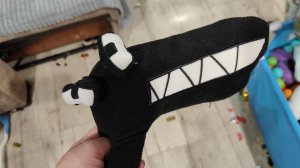 буква F алфавит лор для детей гонится за буквой А, играем в алфавит лора мягкий, alphabet lore