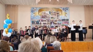 Ансамбль "Колорит". Руководитель - Николаева Любовь Анатольевна.
Русская нар. песня "Коробейники".