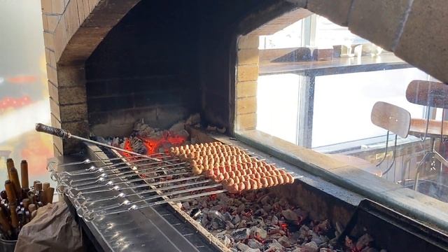 Огонь&Мясо. Шашлыки, кебабы, овощи на мангале смотреть онлайн