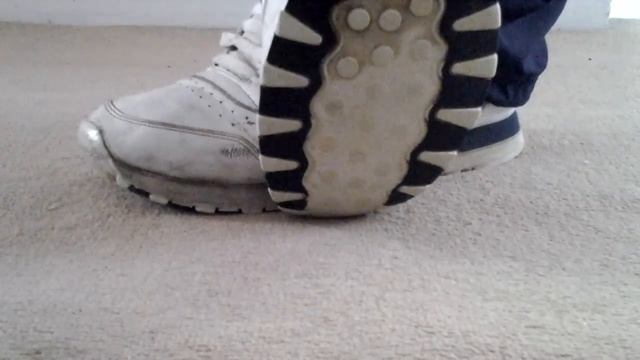 Reebok classic white trainers смотреть онлайн