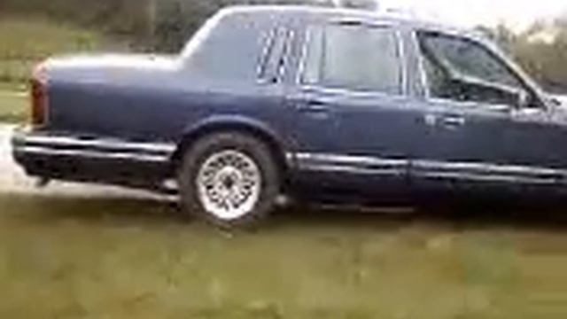 1994 lincoln town car mud burn out (part I) смотреть онлайн