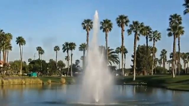 Фонтан плавающий "Crystal Geyser Masters Series®" смотреть онлайн