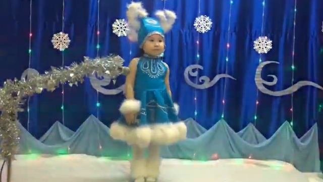 Потапова Эмилия, 3 года, песня «Туос таба»