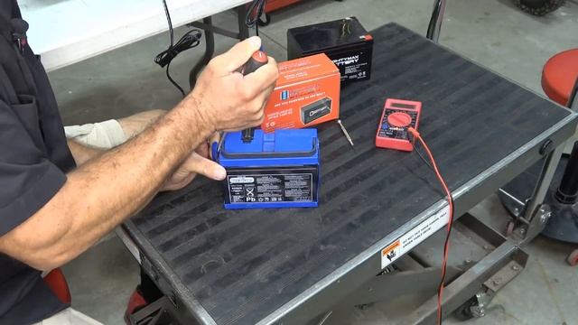Peg Perego Battery Repair- How to replace a dead battery смотреть онлайн