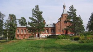 Краеведческий час  «Из руин восставшие»