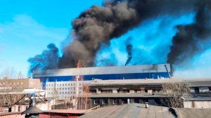 Три человека пострадали при пожаре на Онежском судостроительном заводе в Карелии