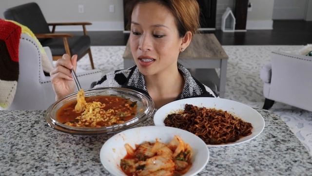 SPICY SEAFOOD RAMEN (JJAMPONG) + BLACK BEAN NOODLES (JAJANGMYEON) MUKBANG