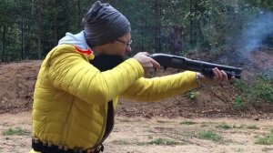 Несгоревший порох прилетел в глаза на помпе 12 калибра.