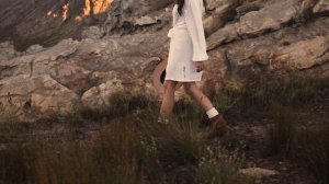 7866338-uhd_3840_2160_25fps