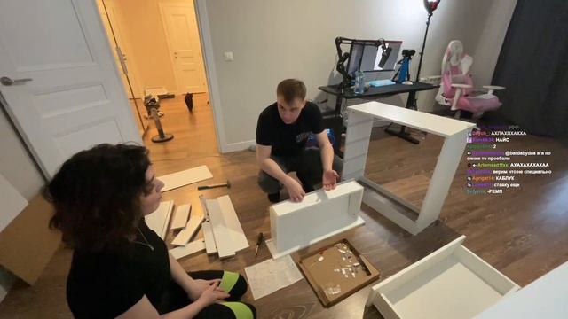 КОРЯ ВЫЗВАЛА МУЖА НА ЧАС! ГЛЕБ СОБИРАЕТ КАМОД КОРЕ! SASAVOT KORYA_MC смотреть онлайн