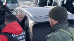 Чиновника в Мурманской области задержали за взятку в особо крупном размере