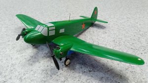 Модель легкого транспортного самолёта Як-6