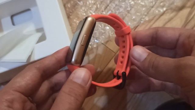 unboxing Huawei 6 smart Band смотреть онлайн