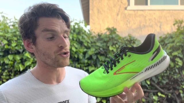 Brooks Hyperion GTS | Sub 8 oz STABILITY!? смотреть онлайн