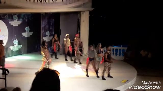 Крутые танцы смотреть онлайн