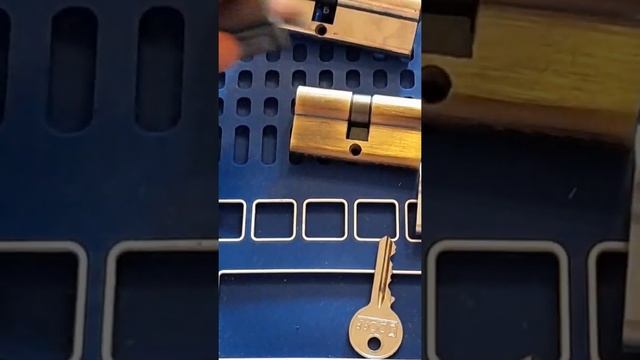 СУПЕР ВСКРЫТИЕ 4 ЗАМКОВ ЗА МИНУТУ смотреть онлайн