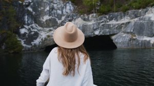 6328202-uhd_4096_2160_25fps