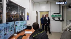 Вениамин Кондратьев посетил комплекс по подготовке семян в Тихорецком районе