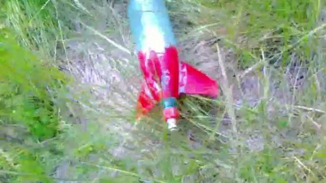Water rocket in Russia водяная ракета с видеокамерой на борту 2012.06.26.mp4 смотреть онлайн