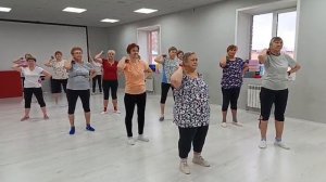 Общеукрепляющая зарядка .Комплекс упражнений с гантелями