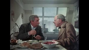 Фрагмент из фильма "Девушка без адреса" (1957) (реж. Эльдар Рязанов)