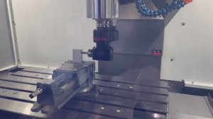 Головка угловая DK90-BT40-ER25-66 на станке HITIC PL855