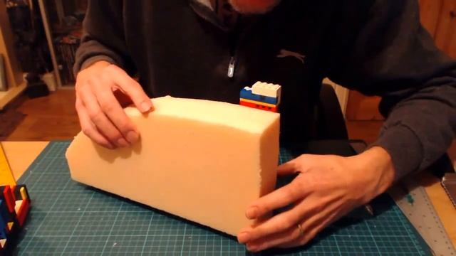 Precision cutting polystyrene (styrofoam) with Lego смотреть онлайн