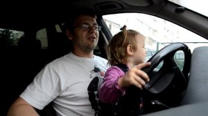 Не многие смогут похвастаться тем, что начали водить машину в 2 года. )))