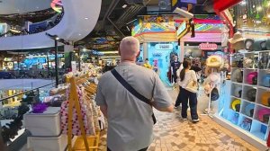 Взяла ИНТЕРВЬЮ у Вована, он ответил на НЕКОТОРЫЕ вопросы ХЕЙТЕРОВ) ВОЗМУТИТЕЛЬНЫЕ ЦЕНЫ в Паттайе