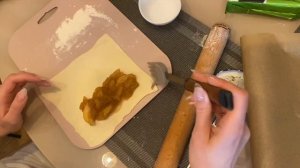 Домашние слойки из яблочного варенья ч1