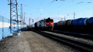 Тепловоз 2ТЭ10М-2320. Остановка состава.