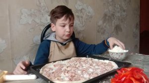 Готовлю пицца сырный цыпленок🍕