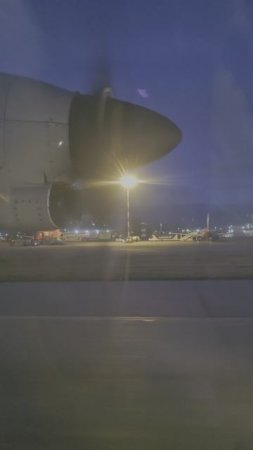 ATR72 SVX Рулёжка турбовинтовой самолёт