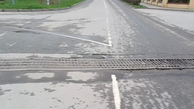 На улице Шевченко не доезжая до Греческой на ливневых решетках оторвались приваренные пластины. смотреть онлайн