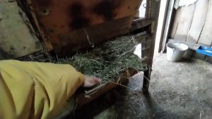 Усовершенствование клеток для кроликов=спасение сена!