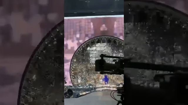 Beyoncé's Tina Turner tribute at the Renaissance World Tour in London - River Deep Mountain High смотреть онлайн