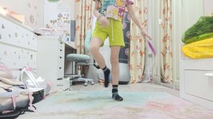 Учимся прыгать на скакалке