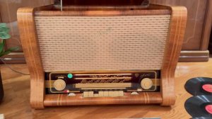 Радиола Люкс//Vinil/Bluetooth/Radio-FM’1956