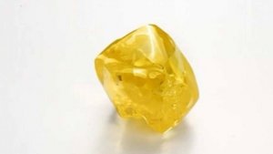 Миллиардолетний алмаз из Якутии превратили в крупнейший бриллиант "Новое Солнце"