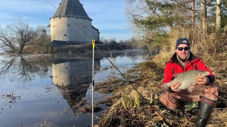 Открываем сезон жидкой воды. Ловля белой рыбы на фидер и донку на реке Волхов.Трофейный лещ 2024