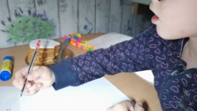 VLOG: 27.09.2020 ПОЛИНА ПИШЕТ /МОЯ ВРЕДИНА / ПЕКУ СЫРНЫЕ ЛЕПЕШКИ / КАРТИНЫ НА СТЕНАХ