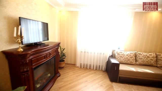 Канадський будинок з терасою і гаражем в котеджному комплексі під Києвом