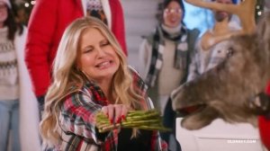 Old Navy - Gifting (Jennifer Coolidge) (США) (2022)