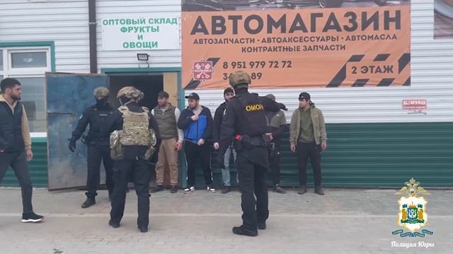 В Югре осудят членов преступной группы, незаконно легализовавших более 700 мигрантов