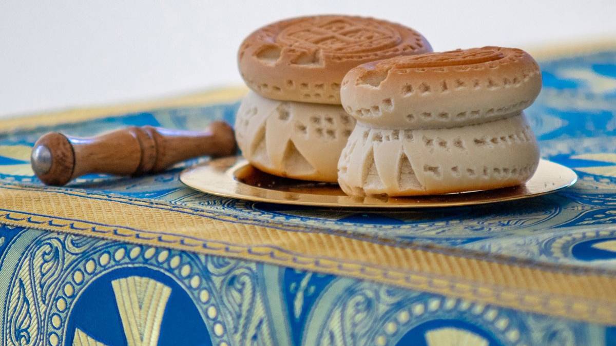 Божественная Литургия. Суббота Акафиста. Похвала Пресвятой Богородицы смотреть онлайн